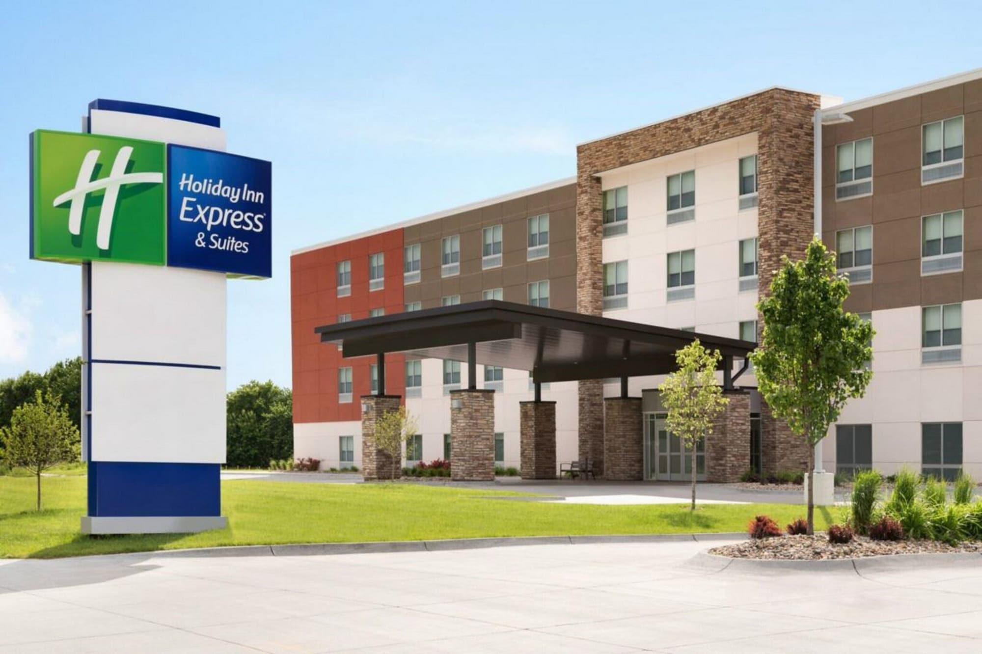 Holiday Inn Express & Suites - Calgary Airport Trail Ne By Ihg Екстериор снимка